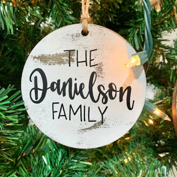 Ornament - Customizable Family Name