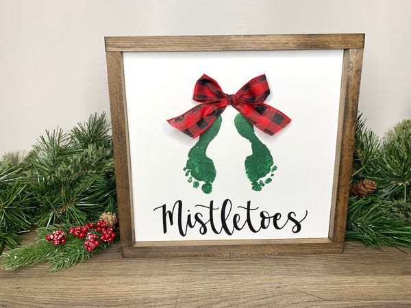 DIY Mistletoes Sign Children’s Feet