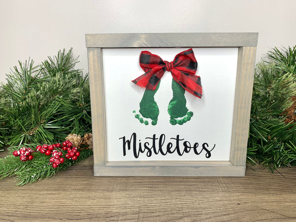 DIY Mistletoes Sign Children’s Feet